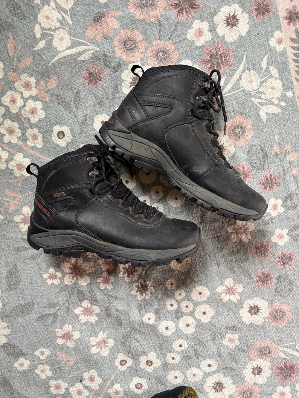 Merrell Black Men's Mid-Height Waterproof Hiking Boots